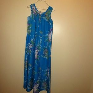 Vintage Hilo Hatties Hawaiian Maxi Floral MuMu